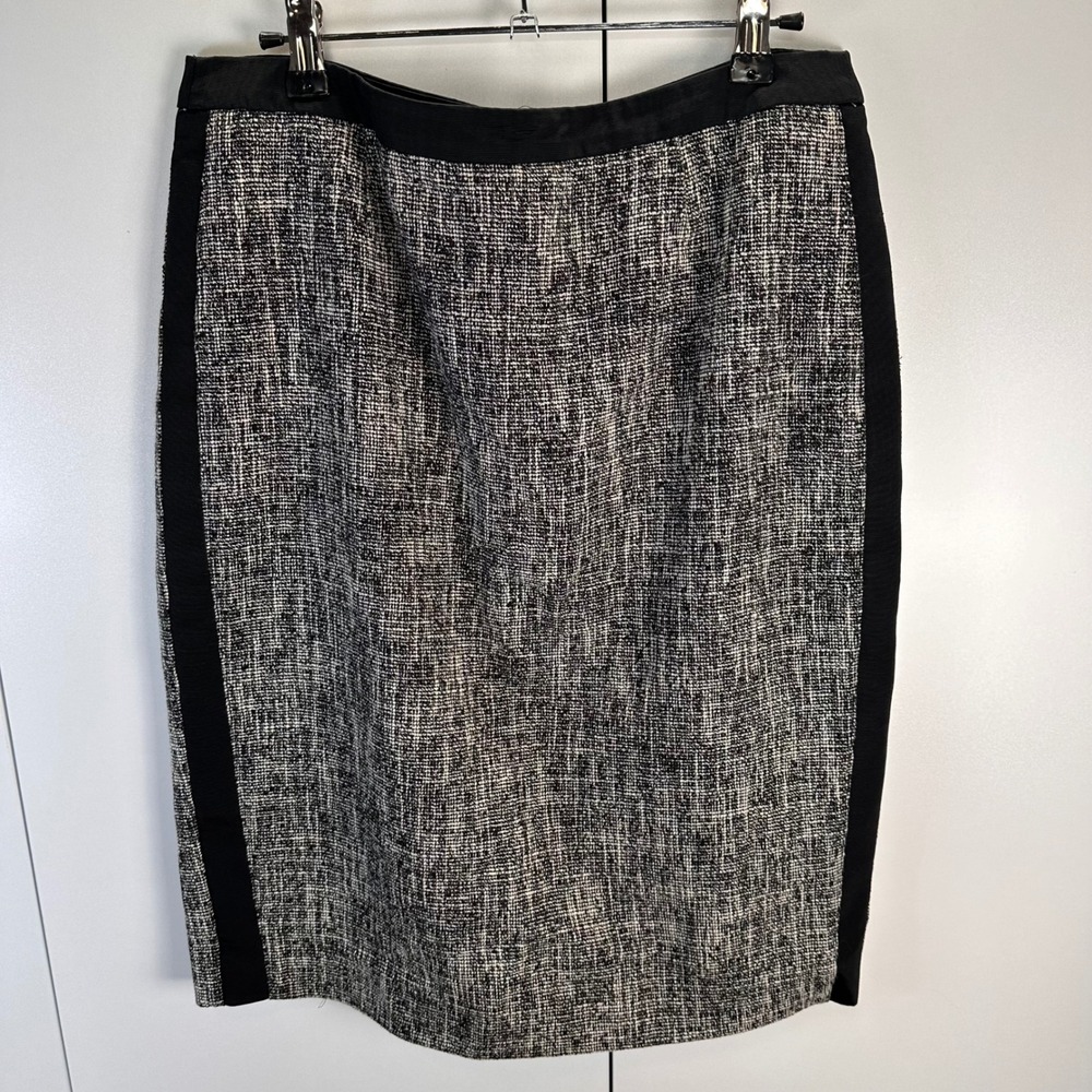 L.K. Bennett London Skirt Tweed Pencil Black Trim‎ Women's Size 8 Quiet Luxury